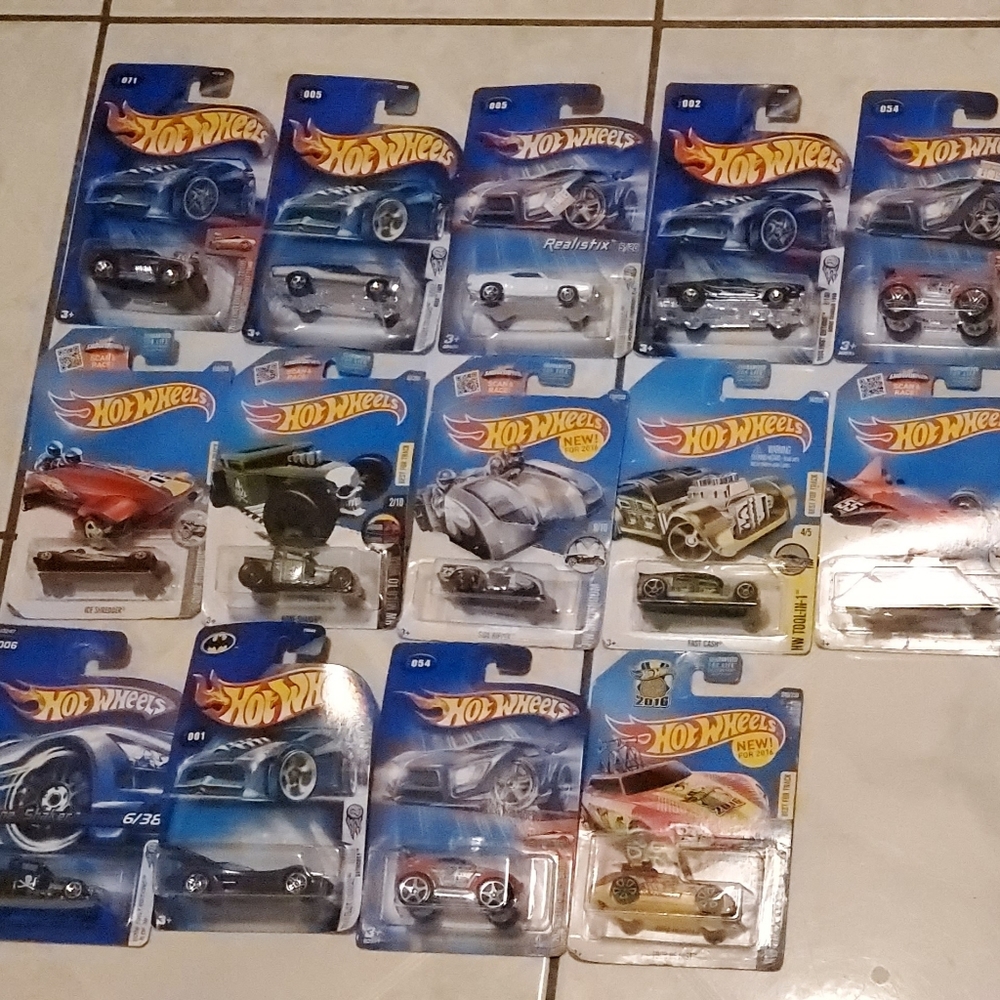Hot Wheels Toy Cars Set, New In Box